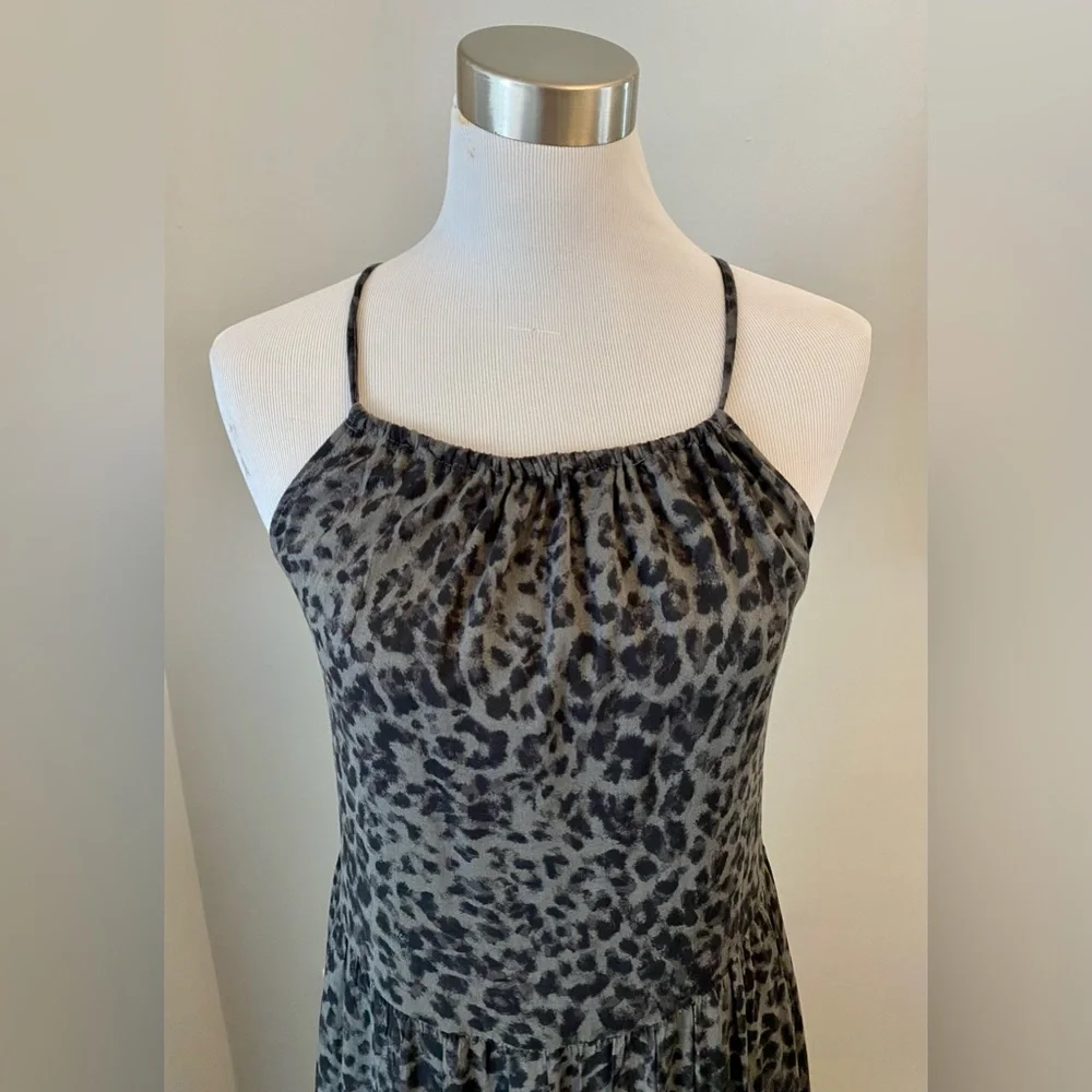 NEW WITHOUT TAGS Old Navy Gray Leopard Print Maxi Dress (NWOT) - Picture 2 of 7